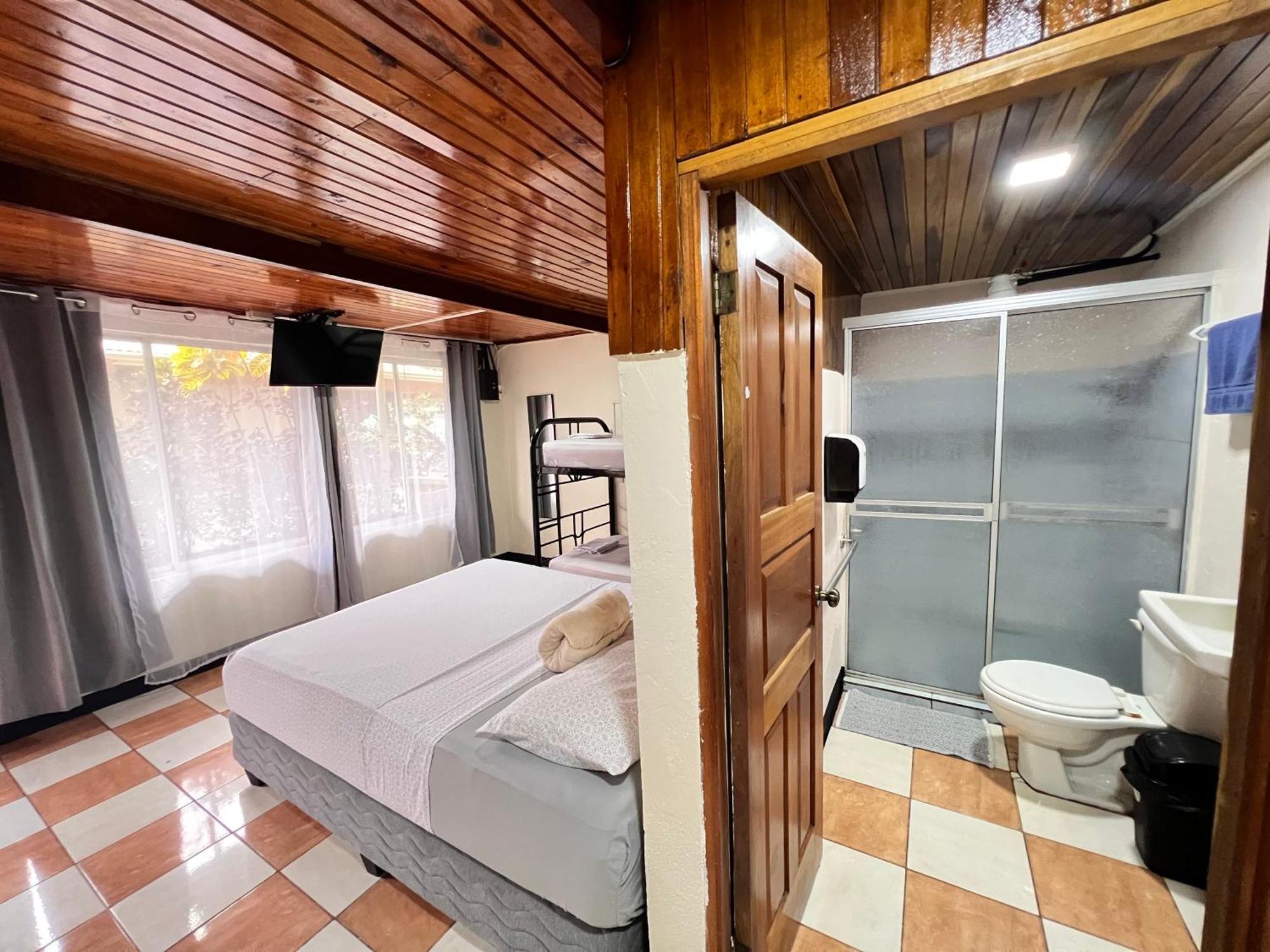 Rio Danta Hostel La Fortuna Exterior photo